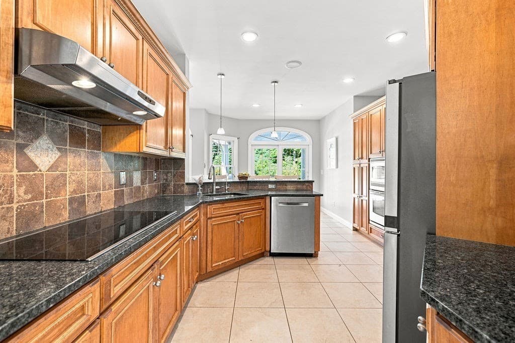 Single Family Residence at 26 Ashlynn Way, Rehoboth MA 02769, Rehoboth, photo 16 of 38