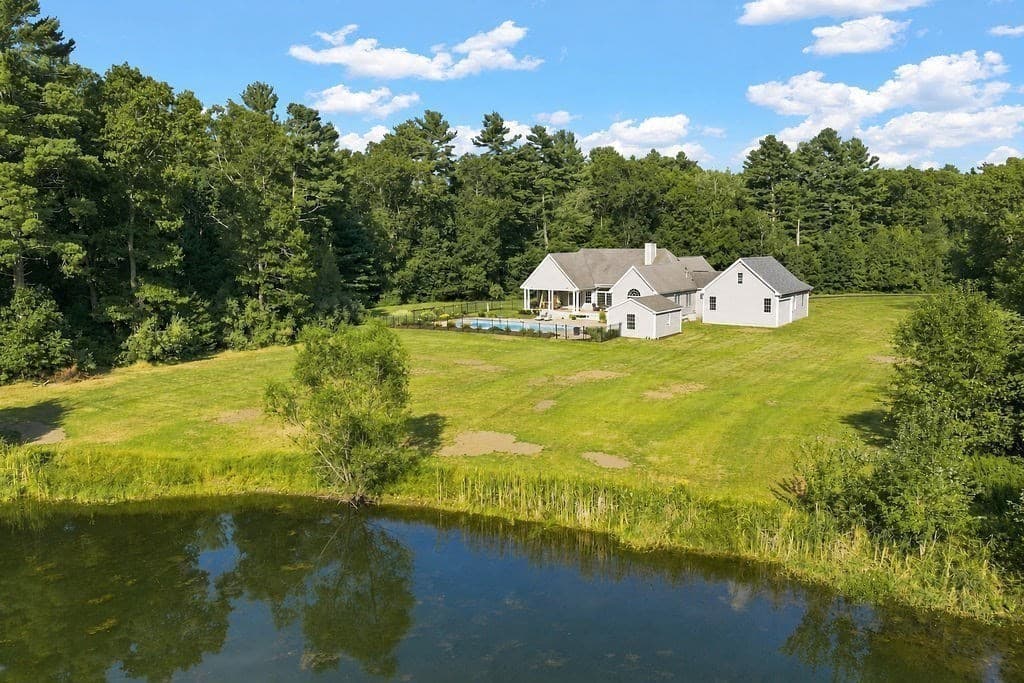 Single Family Residence at 26 Ashlynn Way, Rehoboth MA 02769, Rehoboth, photo 9 of 38