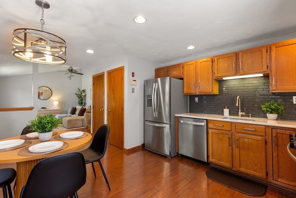 50 Emory St, Brockton MA 02301 photo 7