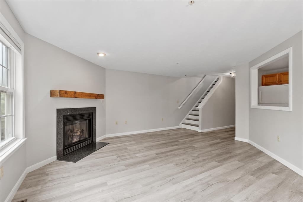 9 Green Briar Rd # 9, Fitchburg MA 01420 photo 7