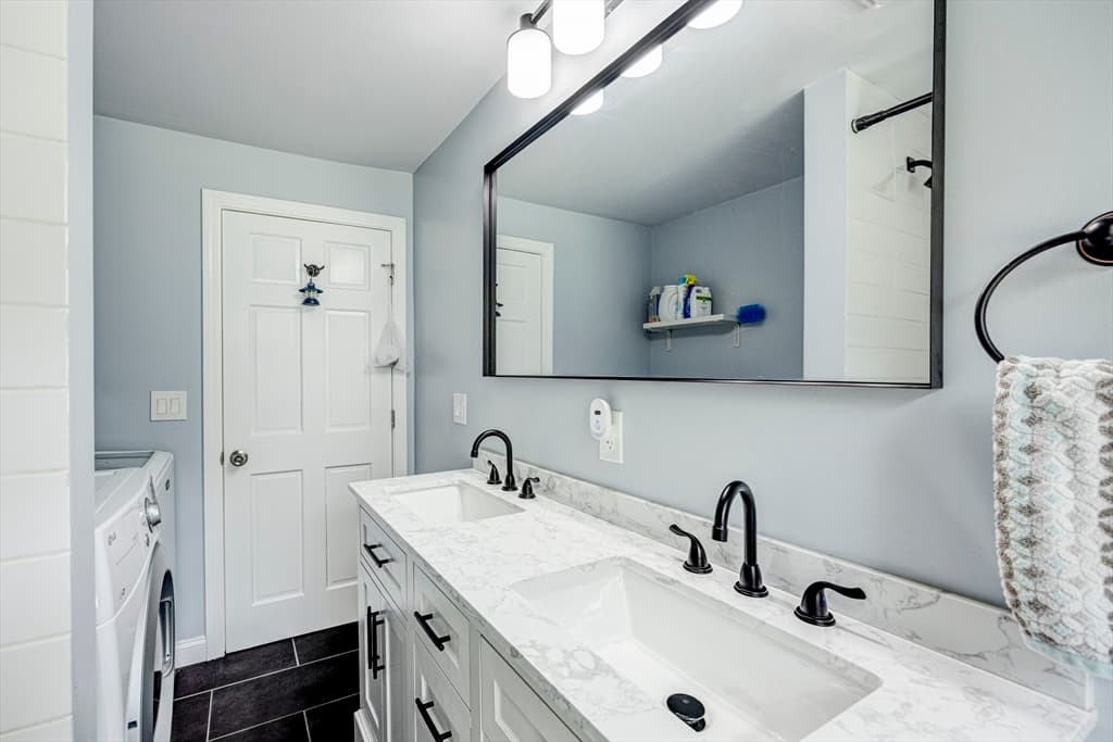 42 Pleasant View Avenue, Lunenburg MA 01462 photo 17