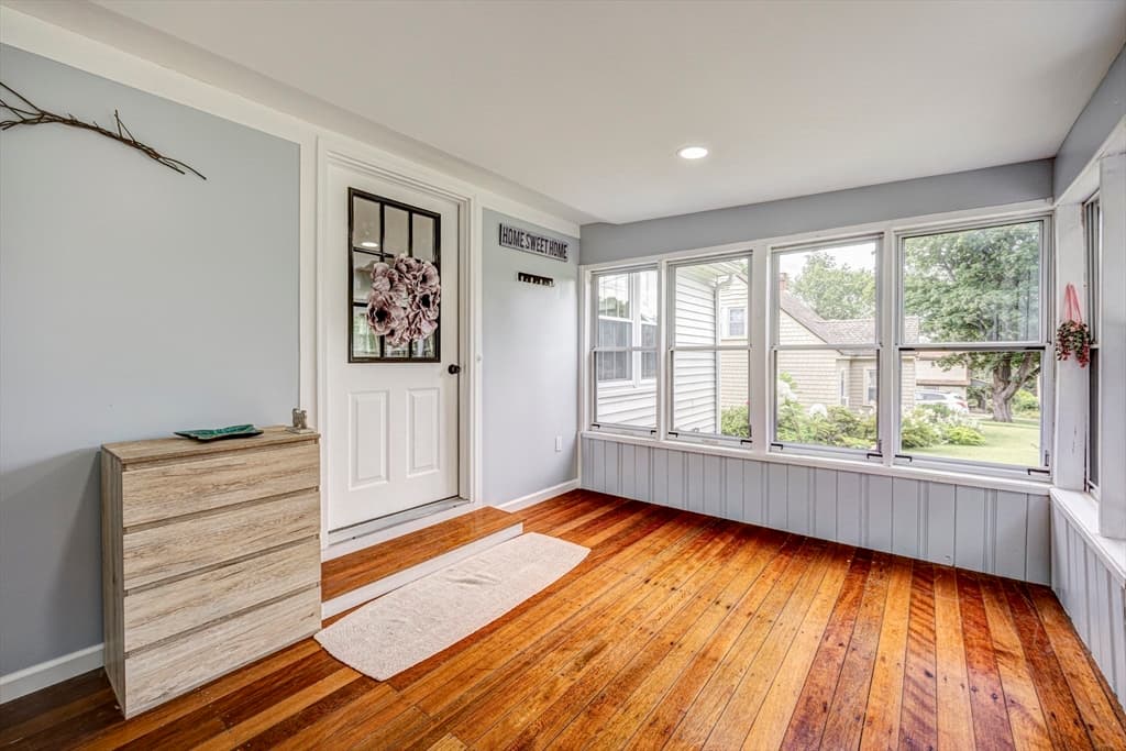 42 Pleasant View Avenue, Lunenburg MA 01462 photo 3