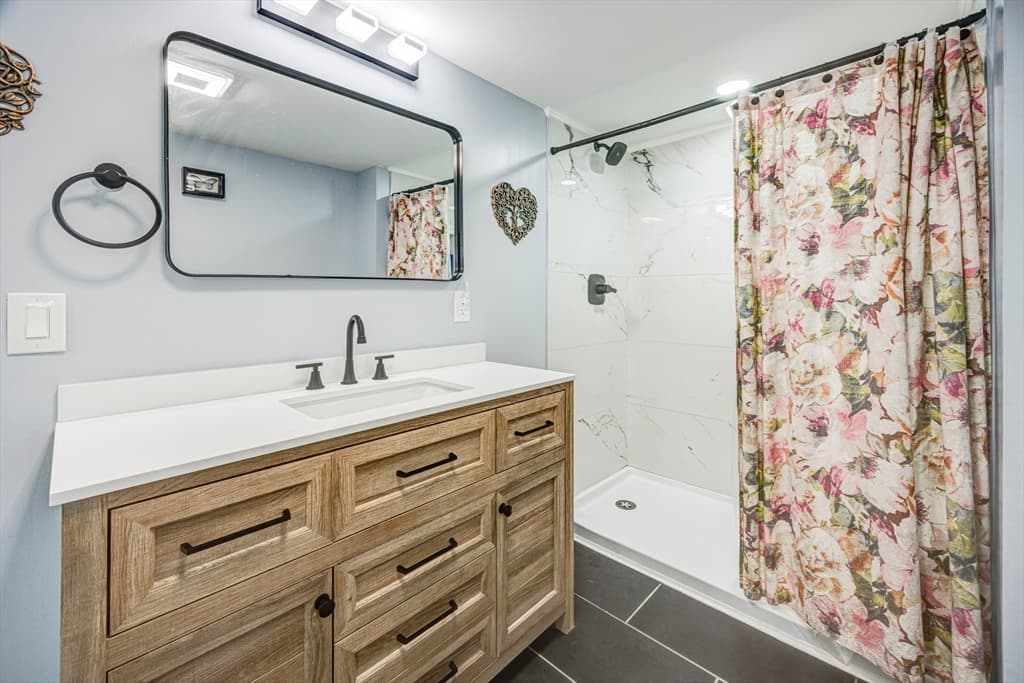 42 Pleasant View Avenue, Lunenburg MA 01462 photo 25