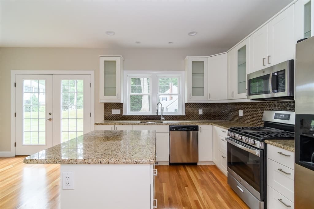 5 Oakdale Avenue, Wellesley MA 02482 photo 9
