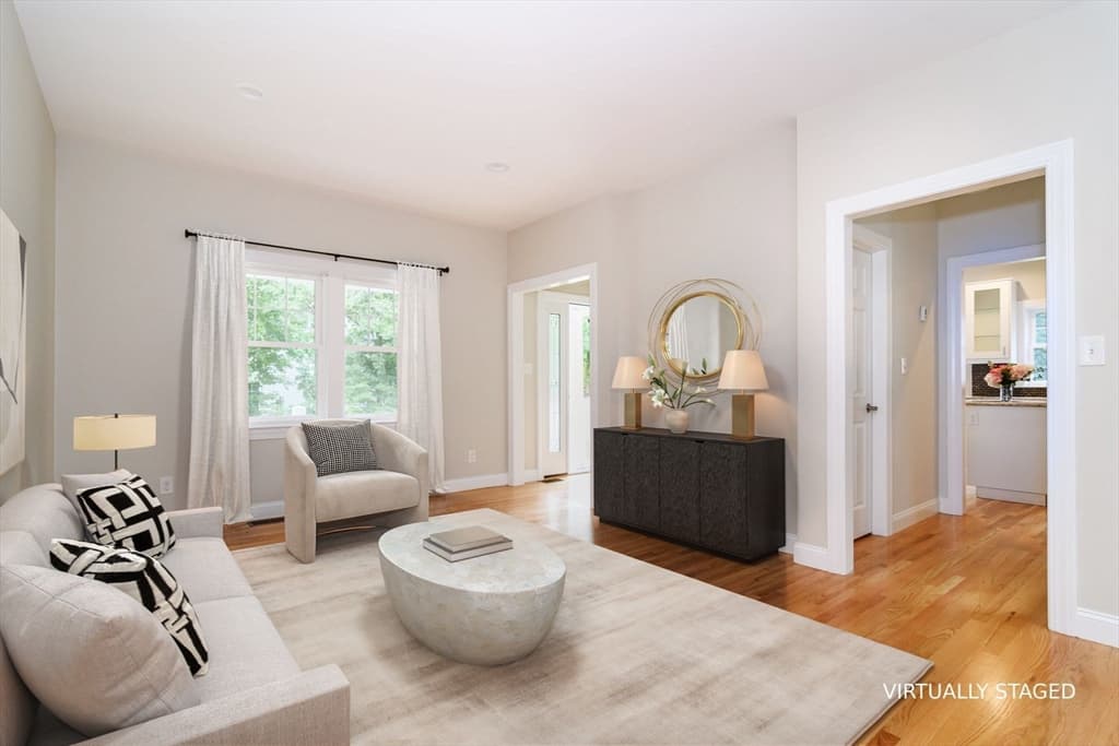 5 Oakdale Avenue, Wellesley MA 02482 photo 4