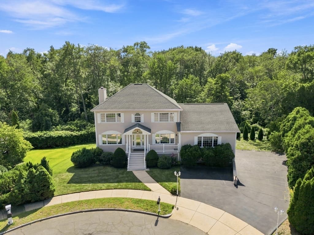 9 Sullivan Cir, Stoneham MA 02180 photo 35