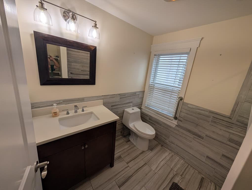 21 Bailey St # 1, Everett MA 02149 photo 17