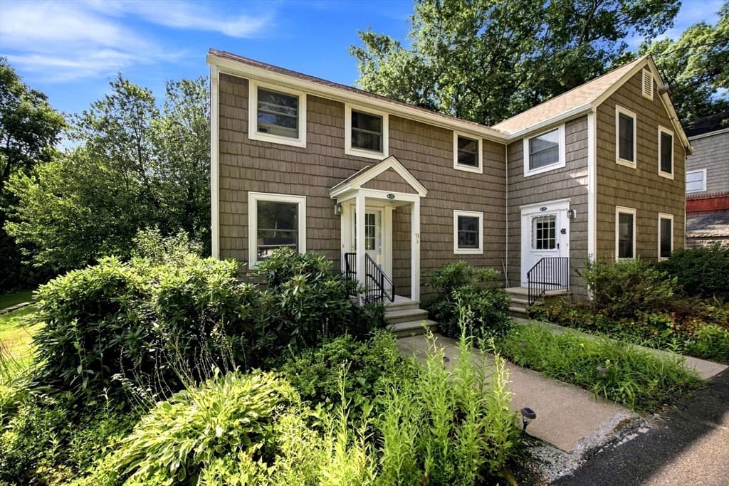 76 Laurel St # A, Greenfield MA 01301 photo 3