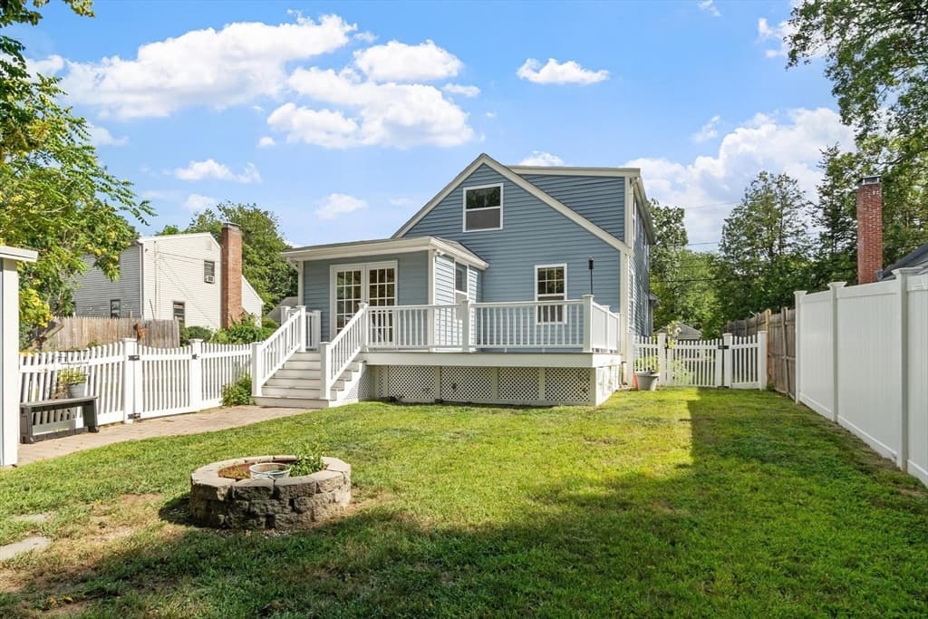 11 Magnolia St, Framingham MA 01701 photo 2