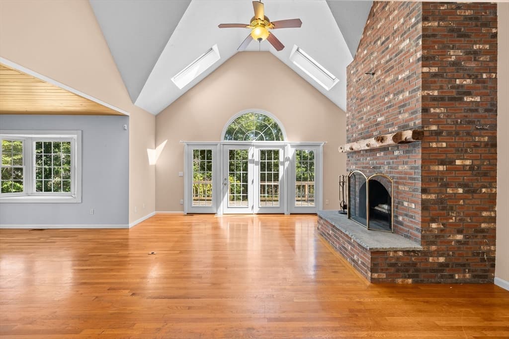42 Mattapan St, Falmouth MA 02536 photo 10