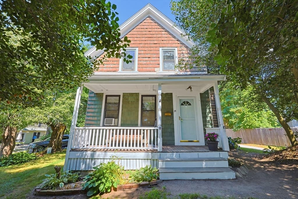35 Wilson St, Norwood MA 02062 photo 2