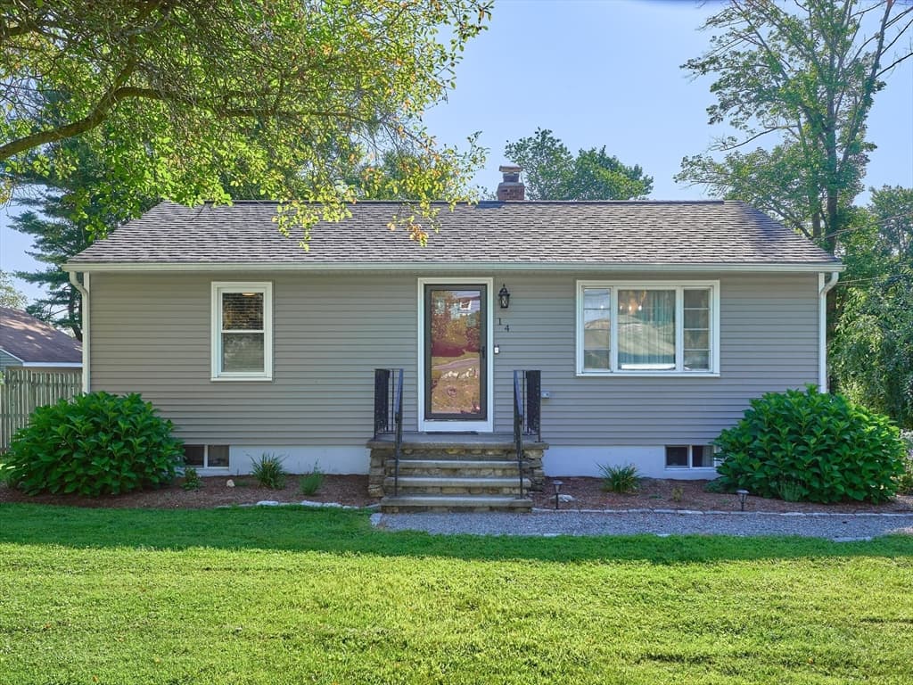 Single Family Residence at 14 Mildred Ave, Millbury MA 01527, Millbury, photo 2 of 39