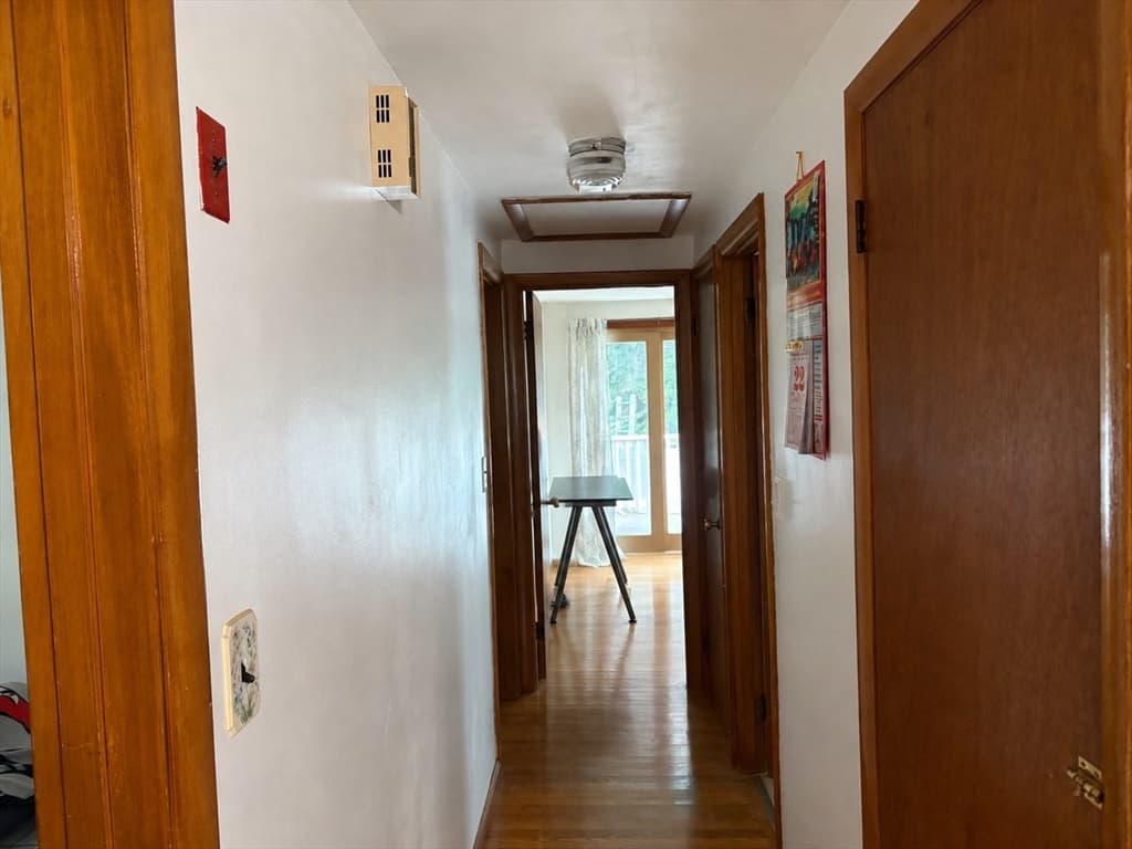 87 Pine Hill Cir, Waltham MA 02451 photo 4