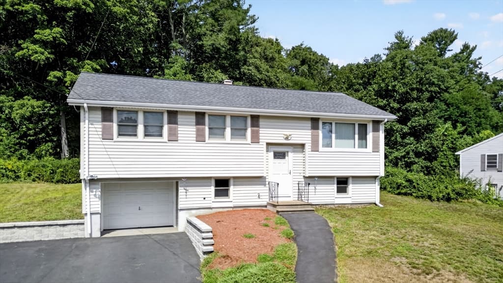 97 Allen Rd, Billerica MA 01821 photo 2