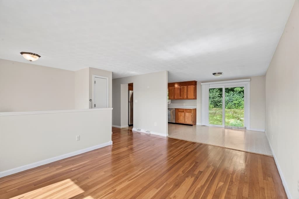 97 Allen Rd, Billerica MA 01821 photo 11