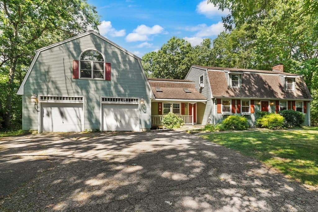 42 Summer St, Foxboro MA 02035 photo 3