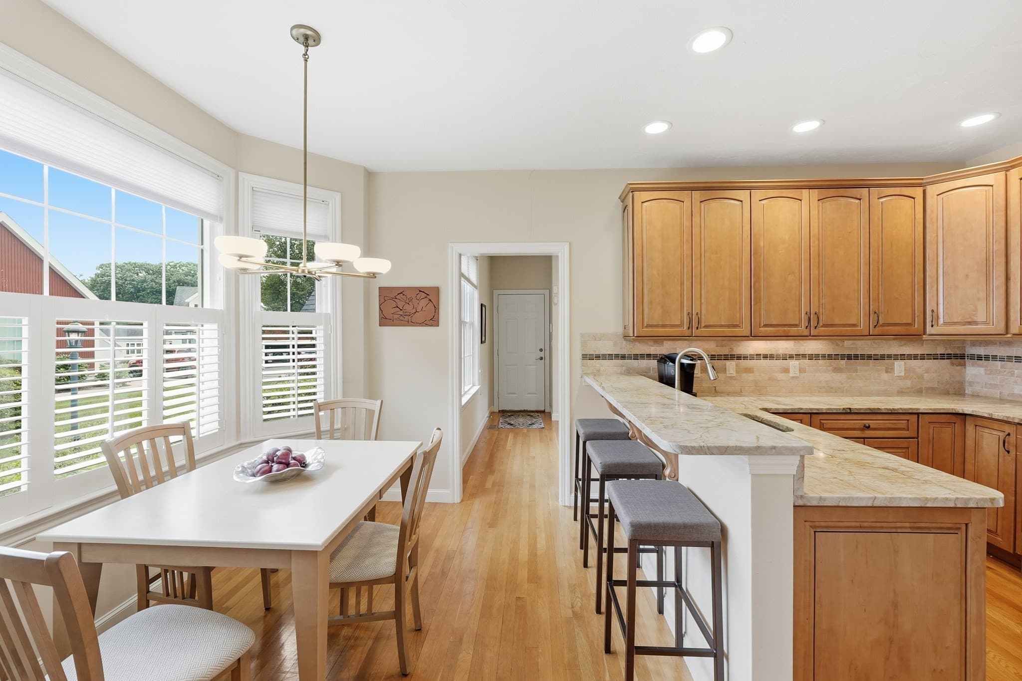 Condominium at 28 Braeburn Ln # 28, Ashland MA 01721, Ashland, photo 6 of 35