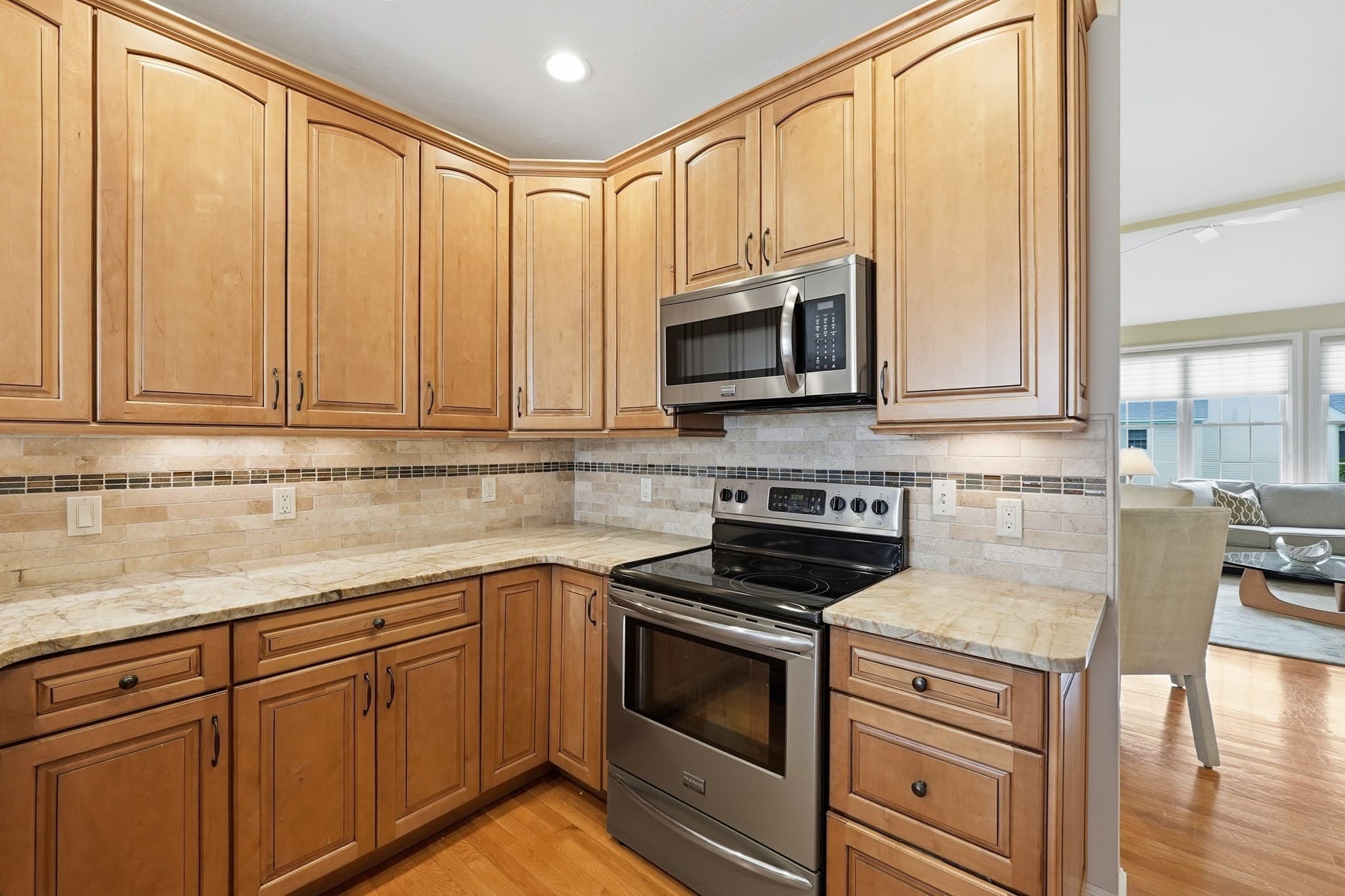 Condominium at 28 Braeburn Ln # 28, Ashland MA 01721, Ashland, photo 10 of 35