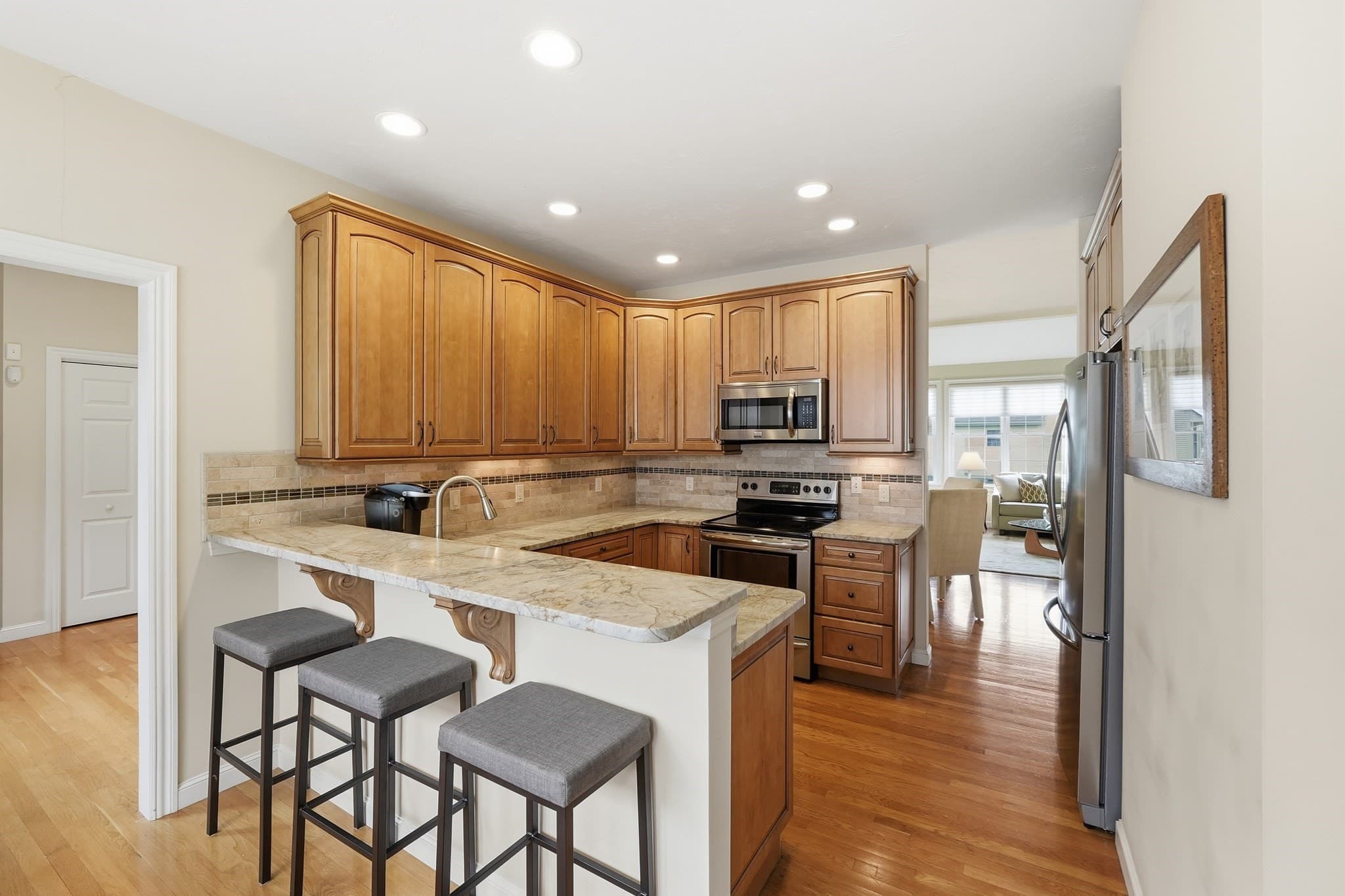 Condominium at 28 Braeburn Ln # 28, Ashland MA 01721, Ashland, photo 8 of 35