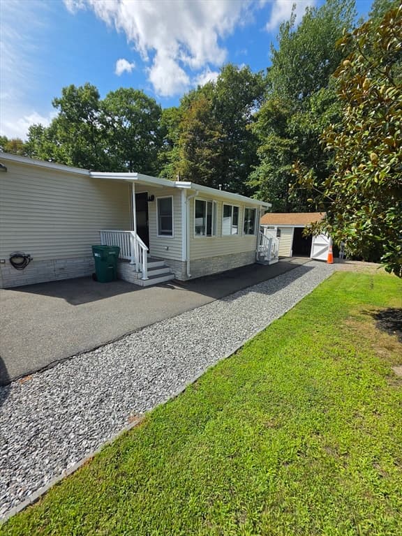 16 Kylee Dr, Plainville MA 02762 photo 2