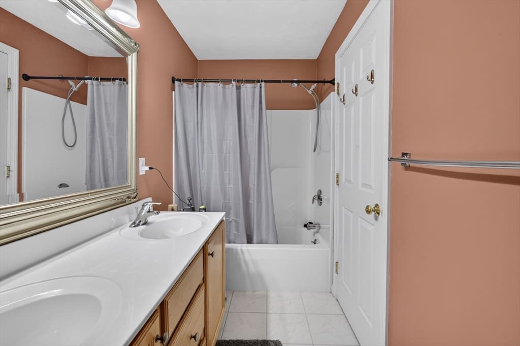 1 Tanglewood Park Dr # 1, Haverhill MA 01830 photo 23