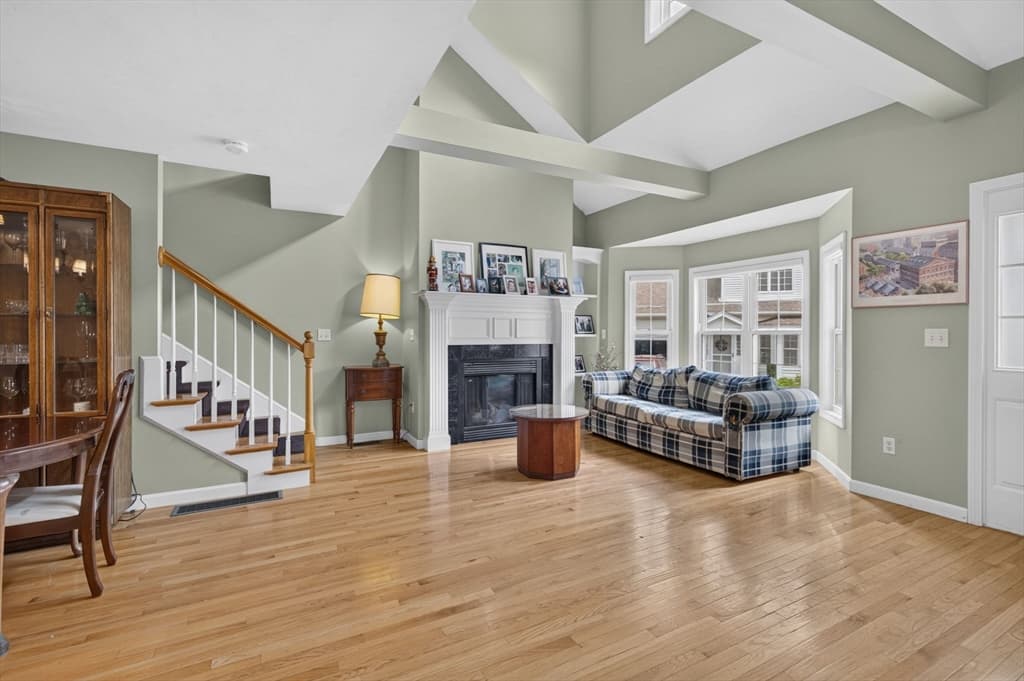 1 Tanglewood Park Dr # 1, Haverhill MA 01830 photo 5