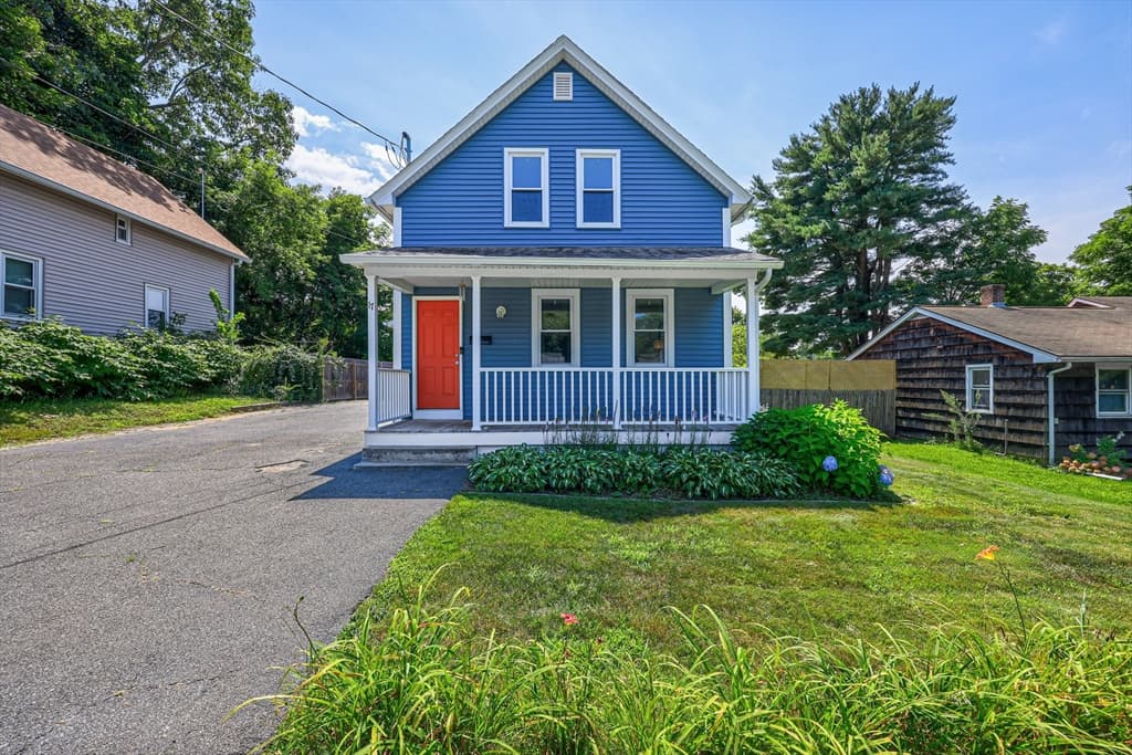 17 Temple St, Palmer MA 01069 photo 3