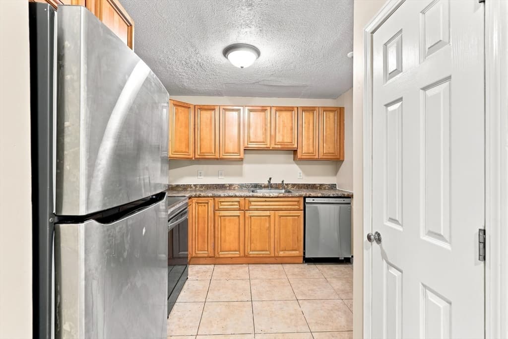 80 Stanton Street # 2, Worcester MA 01605 photo 4