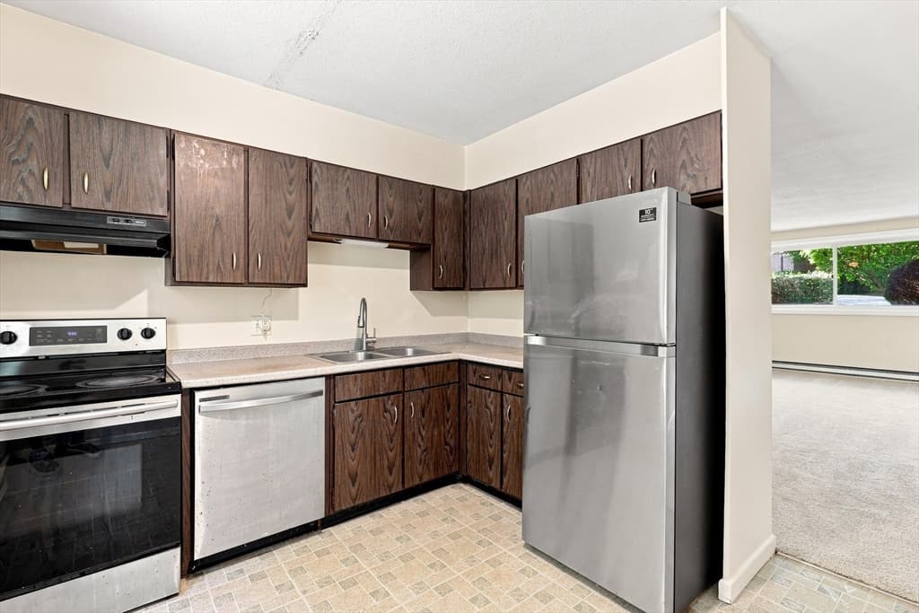 121 Bailey Street # B12, Worcester MA 01602 photo 3