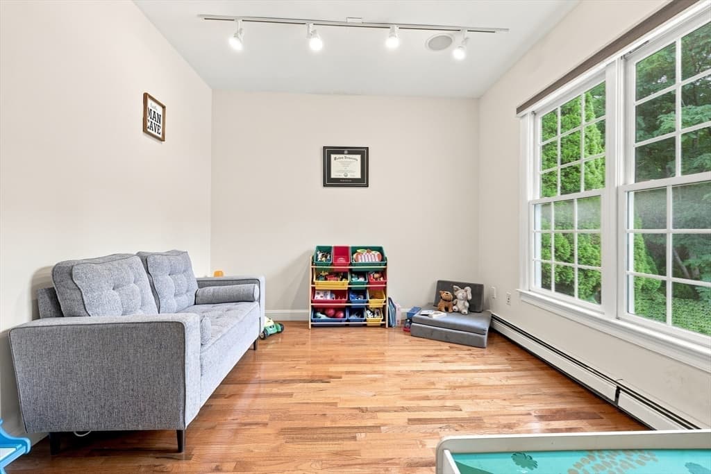 Single Family Residence at 8 Juniper Road, Upton MA 01568, Upton, photo 18 of 40