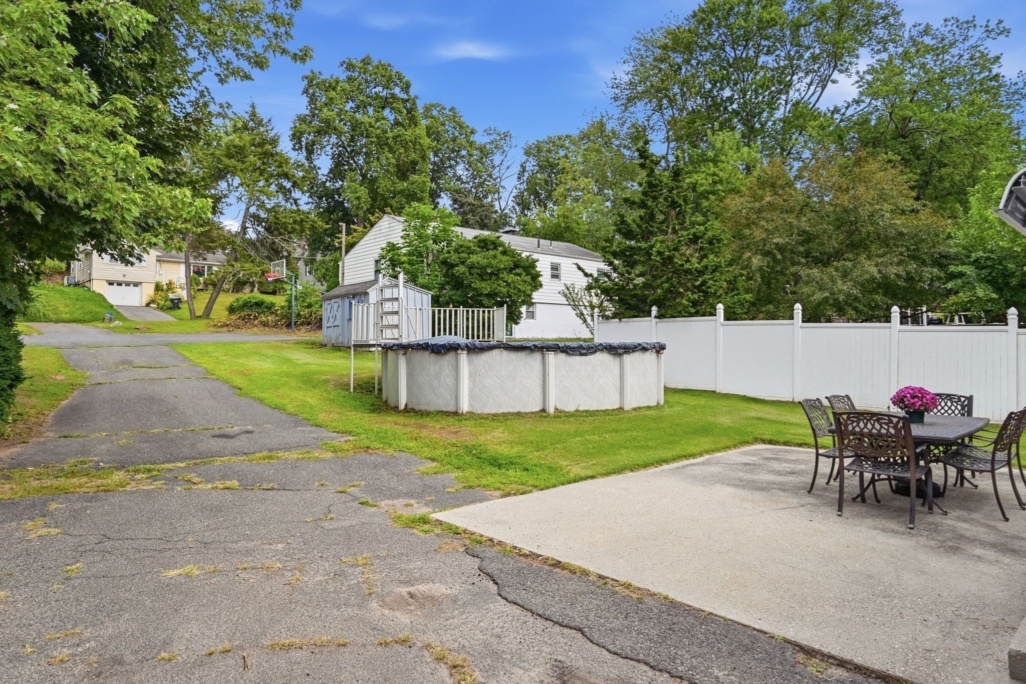 Single Family Residence at 89 Abbott St, Springfield MA 01118, Springfield, photo 35 of 41