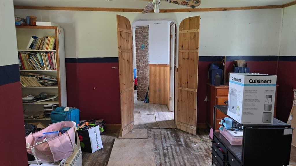 23 Walnut St, Pittsfield MA 01201 photo 3