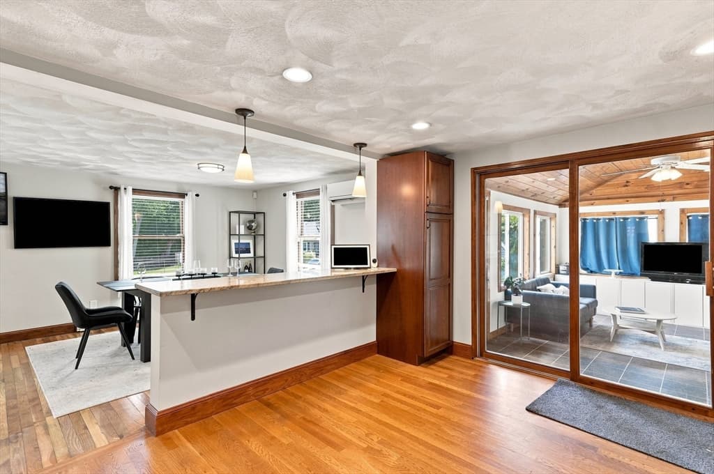 1 Springwell Road, Billerica MA 01821 photo 12