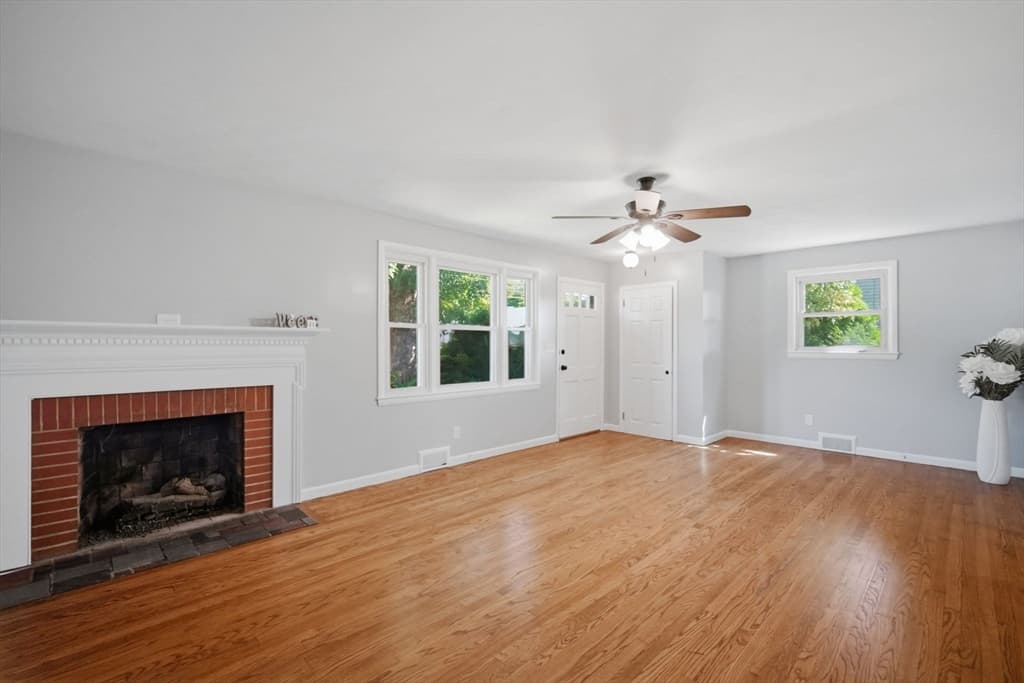 218 Maple St, East Longmeadow MA 01106 photo 11