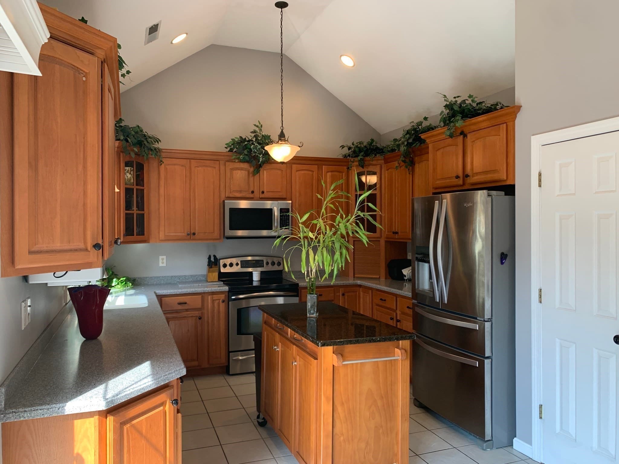 Single Family Residence at 31 Servant Way, Southbridge MA 01550, Southbridge, photo 6 of 34