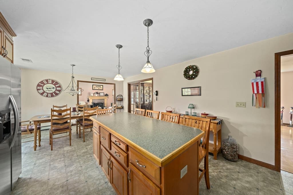 49 Lantern Ln, Pembroke MA 02359 photo 6