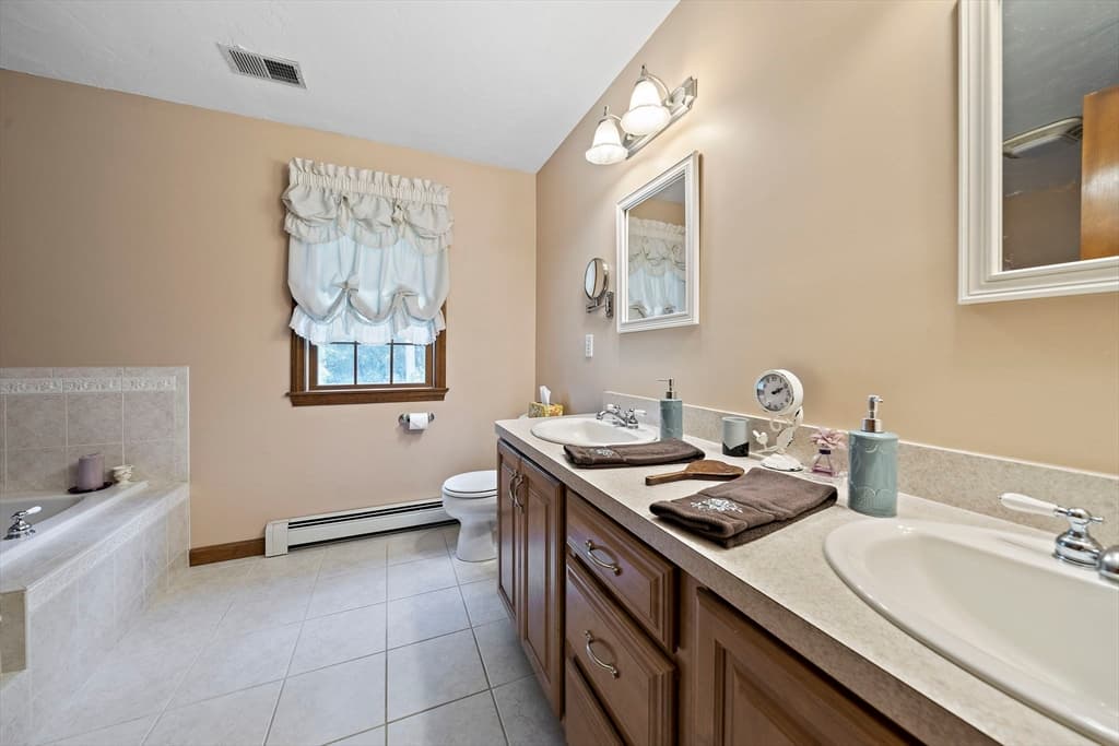 49 Lantern Ln, Pembroke MA 02359 photo 21