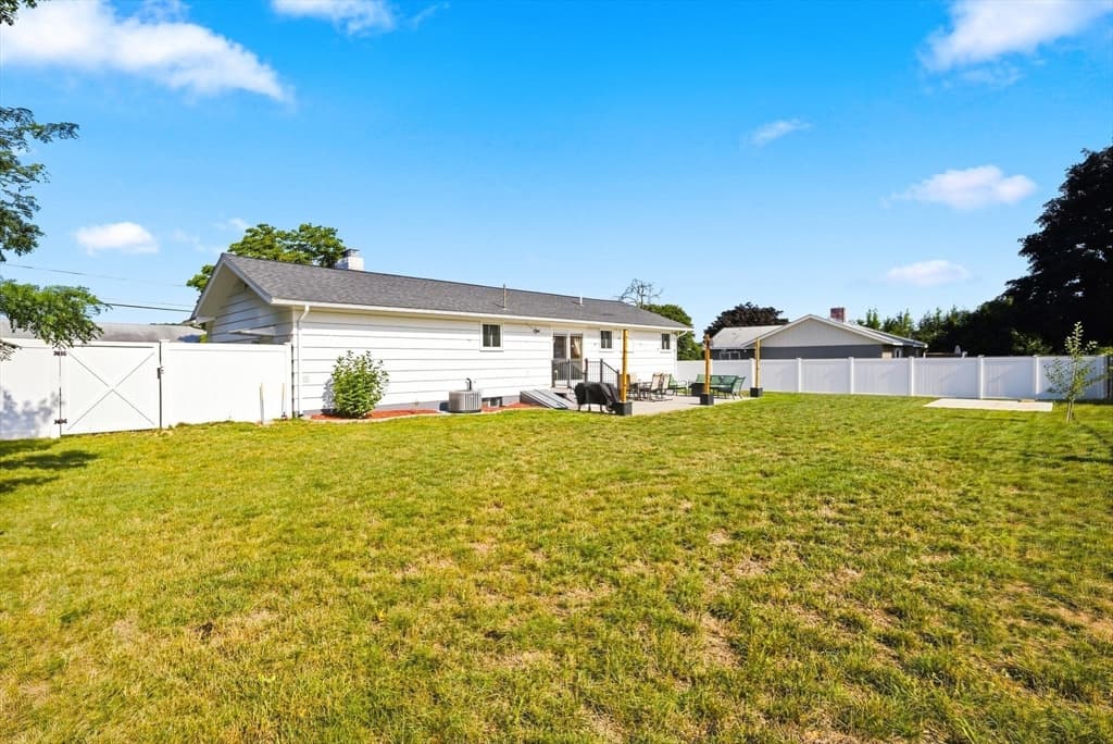 169 Raven, Lowell MA 01852 photo 31