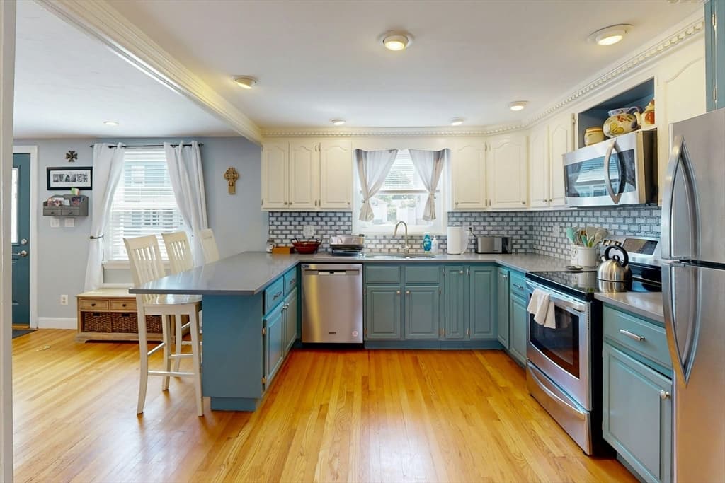 26 George St, Winthrop MA 02152 photo 10