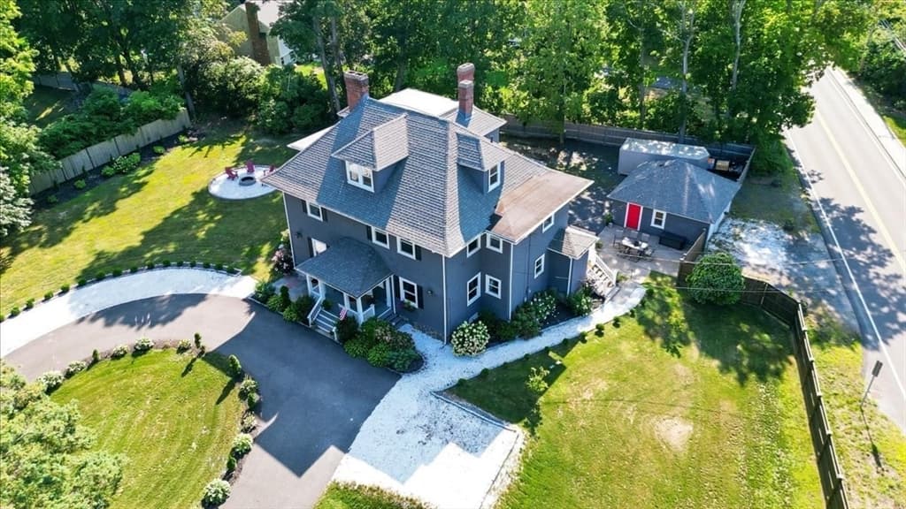 1 Morton Park Rd, Plymouth MA 02360