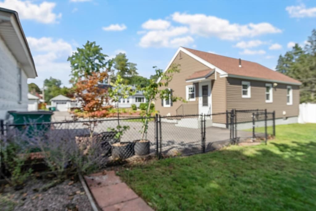 4 Maverick St, Fitchburg MA 01420 photo 32