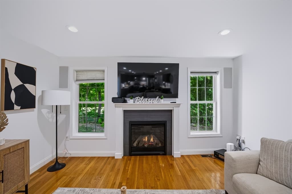 492 Sumner St, Stoughton MA 02072 photo 14