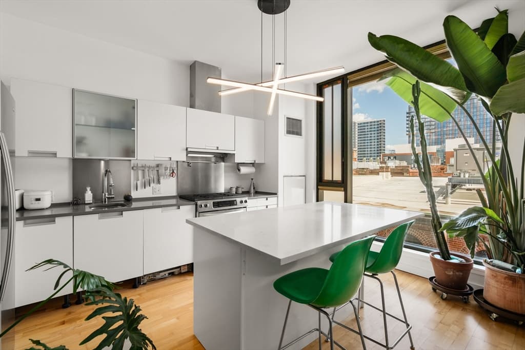 346 Congress Street # 608, Boston MA 02210 photo 7