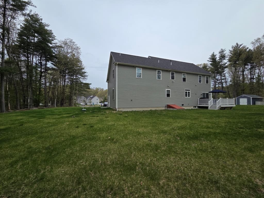 10 Wisteria Ln, Maynard MA 01754 photo 21