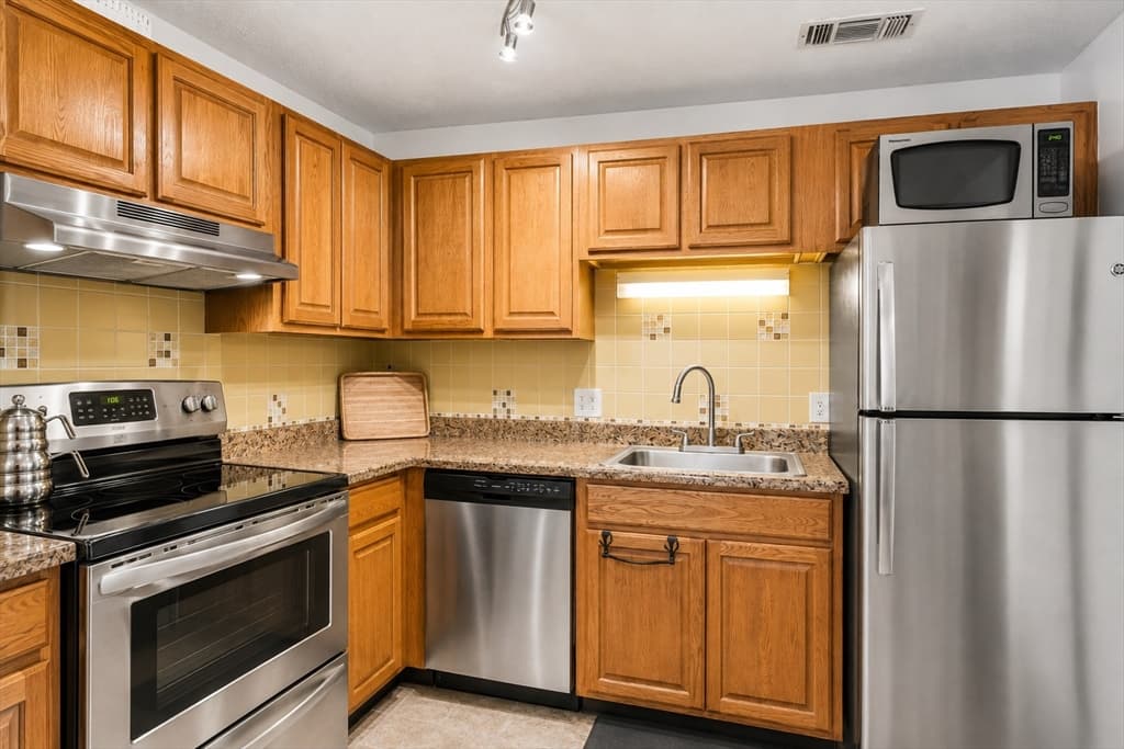 176 Maple Ave # 26, Rutland MA 01543 photo 3