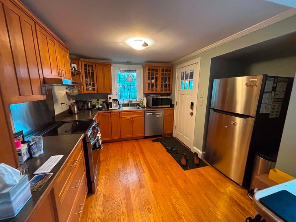 896 East St, Dedham MA 02026 photo 3
