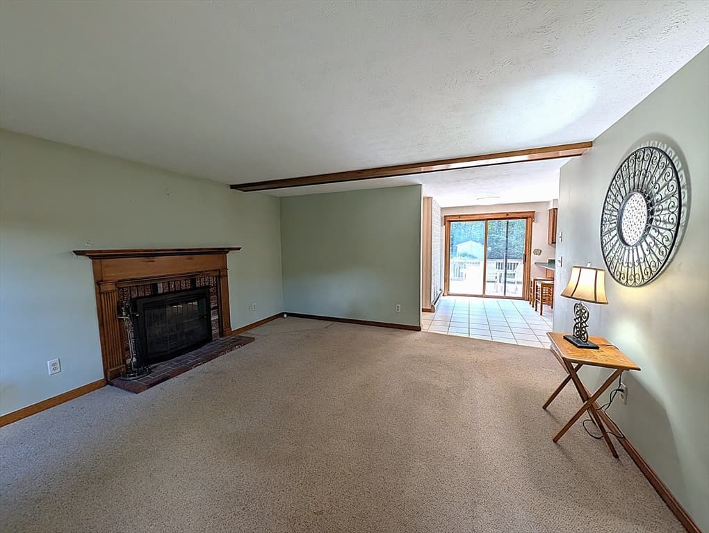 2 Nutfield Dr, Londonderry NH 03053 photo 31