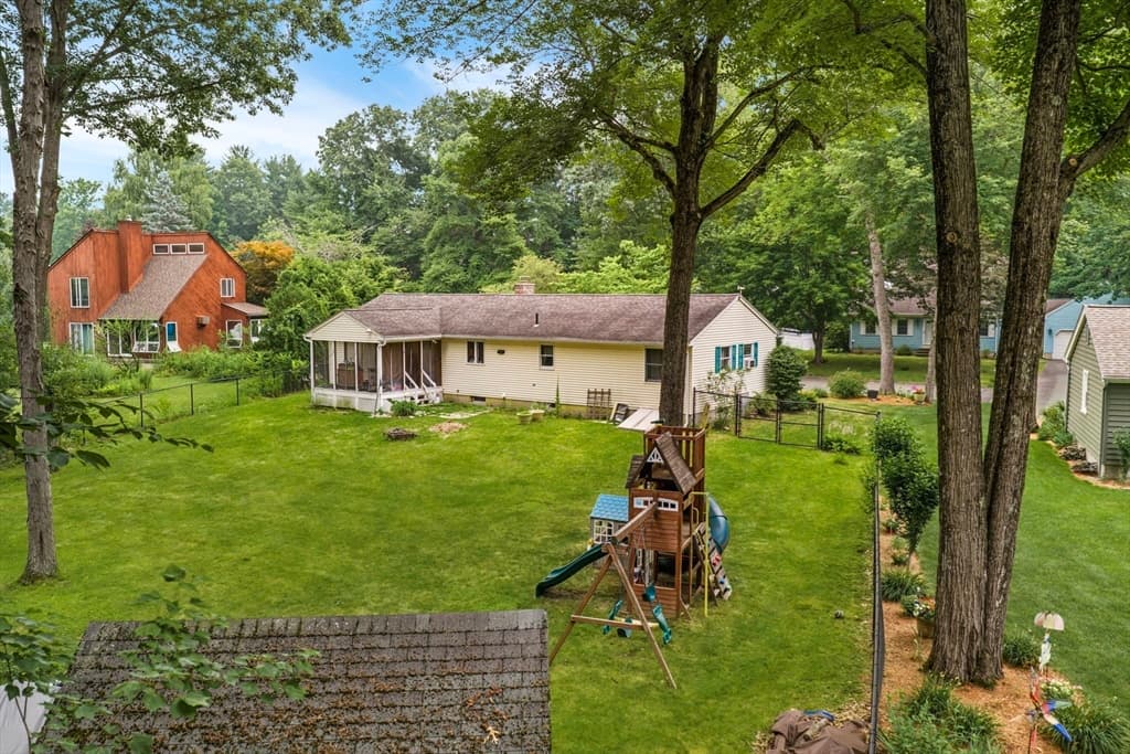 22 Carillon Circle, Easthampton MA 01027 photo 7