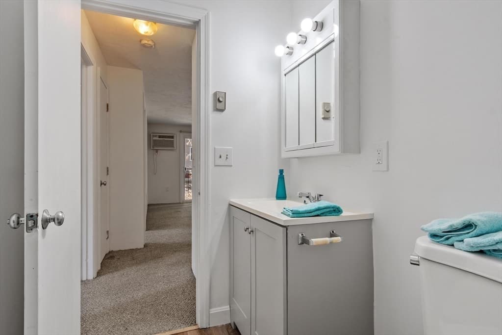 56 Edgeworth # 16, Worcester MA 01605 photo 23