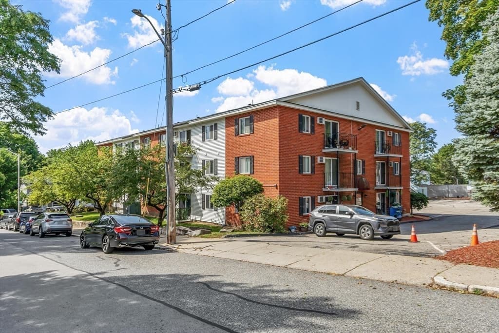 56 Edgeworth # 16, Worcester MA 01605 photo 24